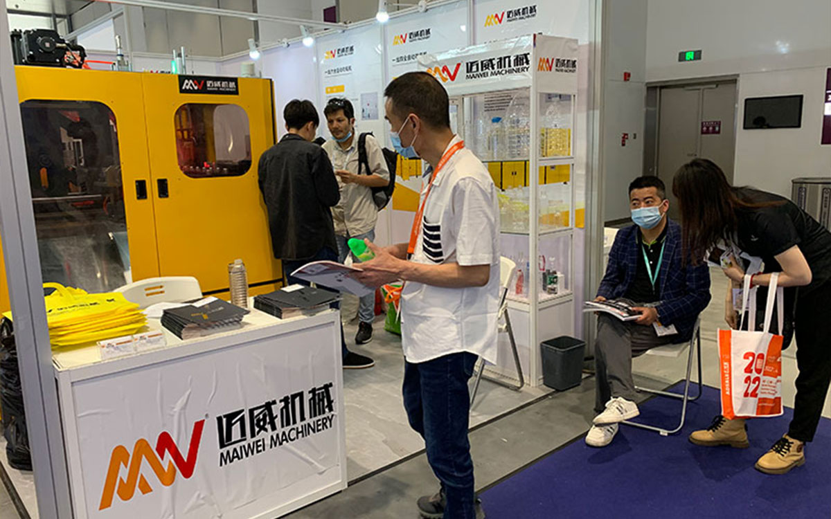 邁威機械在2021年第三十四屆中國國際塑料橡膠工業(yè)展覽會中的風(fēng)采